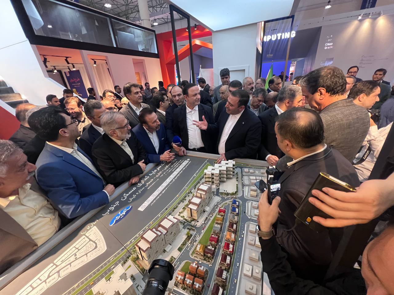 پروژه ستاره کیش، جلوهگاه توسعه شهری در روز نخست نمایشگاه کیش اینوکس ۲۰۲۵ پروژه ستاره کیش، جلوهگاه توسعه شهری در روز نخست نمایشگاه کیش اینوکس ۲۰۲۵