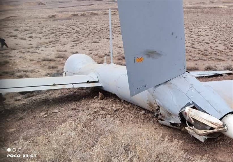 انهدام پهپاد هرمس 900 اسرائیلی در اشتهارد + تصاویر انهدام پهپاد هرمس 900 اسرائیلی در اشتهارد + تصاویر