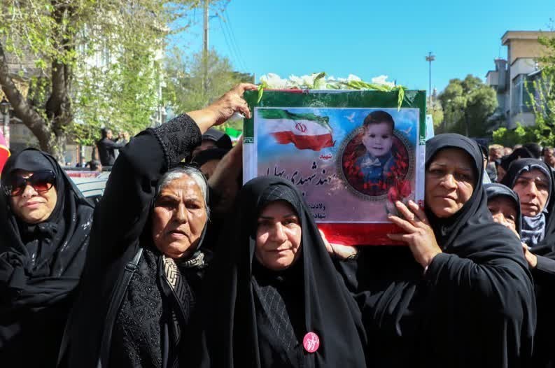 بدرقه اشک و حماسه؛ شیراز میزبان تشییع شهدای حمله دشمن + تصاویر اخبار شیراز , اخبار استان فارس ,