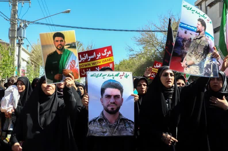 بدرقه اشک و حماسه؛ شیراز میزبان تشییع شهدای حمله دشمن + تصاویر اخبار شیراز , اخبار استان فارس ,