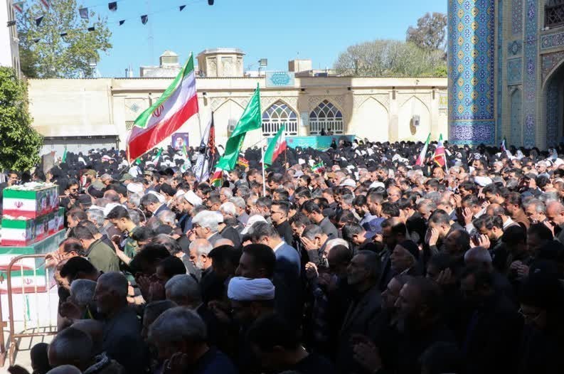 بدرقه اشک و حماسه؛ شیراز میزبان تشییع شهدای حمله دشمن + تصاویر اخبار شیراز , اخبار استان فارس ,