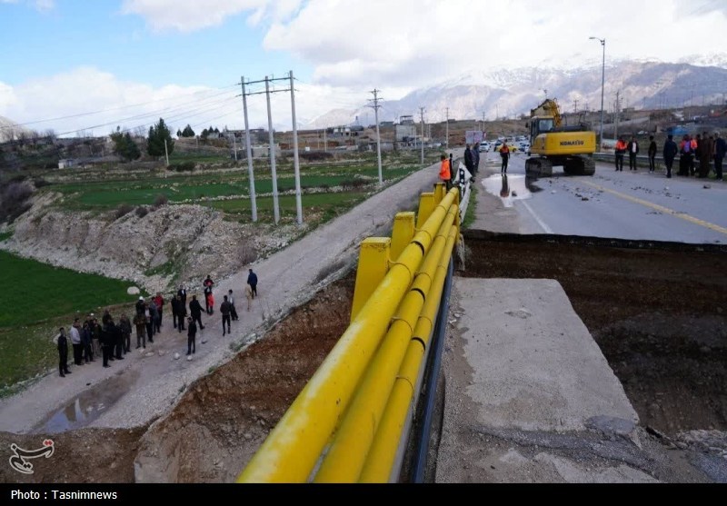 تخریب پل مختار یاسوج در پی سیلاب/ کمربندی شهر مسدود شد+تصاویر تخریب پل مختار یاسوج در پی سیلاب/ کمربندی شهر مسدود شد+تصاویر