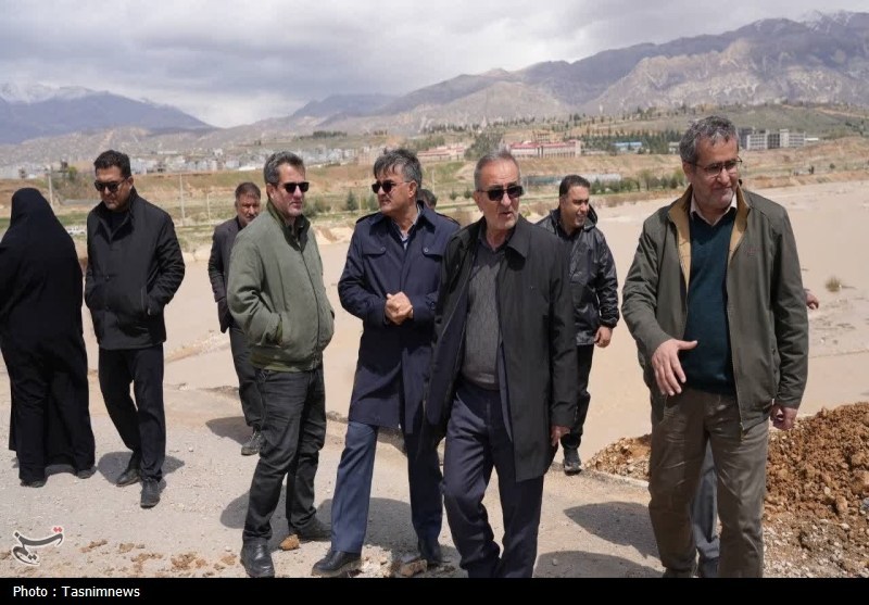 تخریب پل مختار یاسوج در پی سیلاب/ کمربندی شهر مسدود شد+تصاویر تخریب پل مختار یاسوج در پی سیلاب/ کمربندی شهر مسدود شد+تصاویر