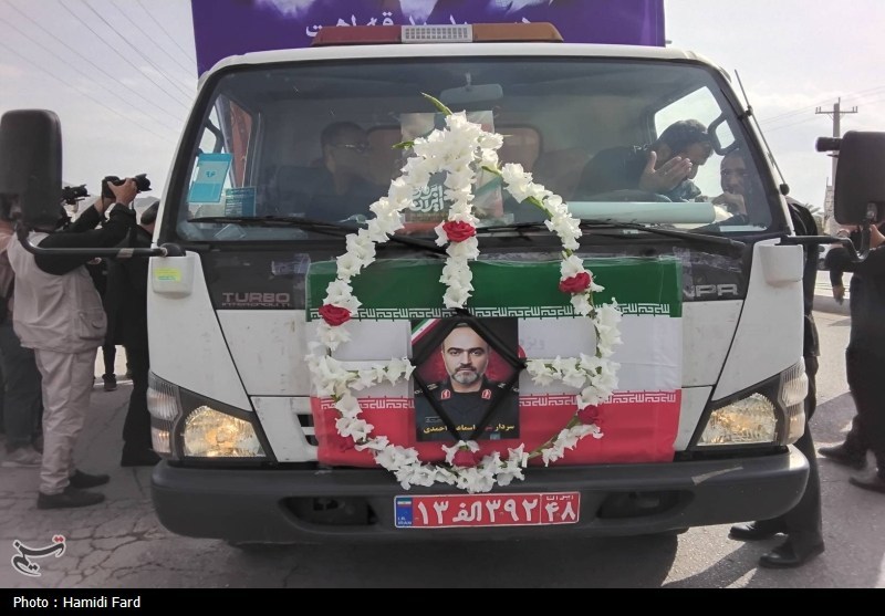 سنگتمام مردم دالکی در تشییع سردار شهید اسماعیل احمدی + تصاویر حمله اسرائیل به ایران , شهید , اخبار بوشهر ,