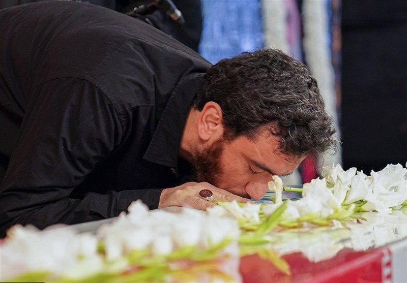 وداع باشکوه با پیکر سرلشکر شهید محمد شیرازی در حرم رضوی+تصاویر وداع باشکوه با پیکر سرلشکر شهید محمد شیرازی در حرم رضوی+تصاویر