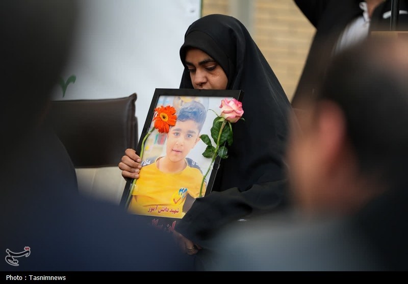 6 روایت اقتدار از خانواده شهدای مدرسه شجره طیبه میناب+ عکس حضرت معصومه (س) , اخبار قم , اخبار میناب ,