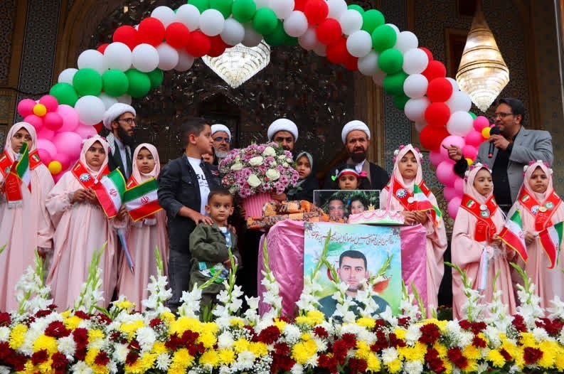 اجتماع بزرگ بانوان و دختران جانفدای شیرازی در حرم شاهچراغ (ع)+ تصاویر اخبار شیراز , اخبار استان فارس ,