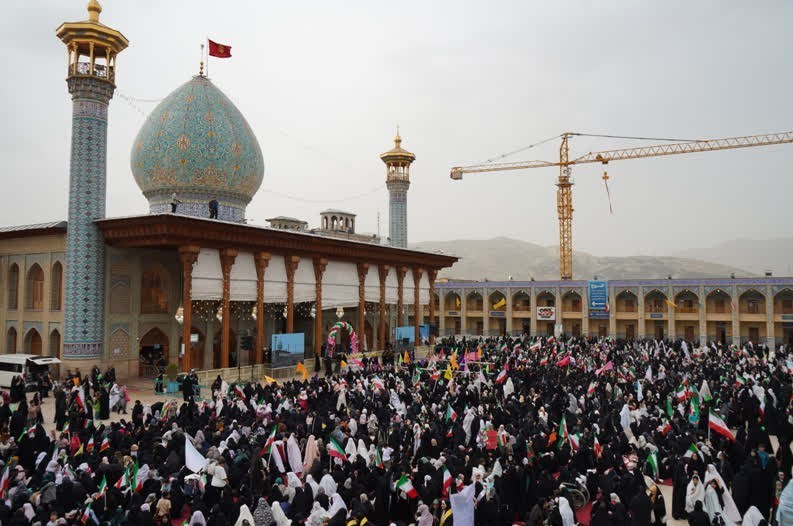 اجتماع بزرگ بانوان و دختران جانفدای شیرازی در حرم شاهچراغ (ع)+ تصاویر اخبار شیراز , اخبار استان فارس ,