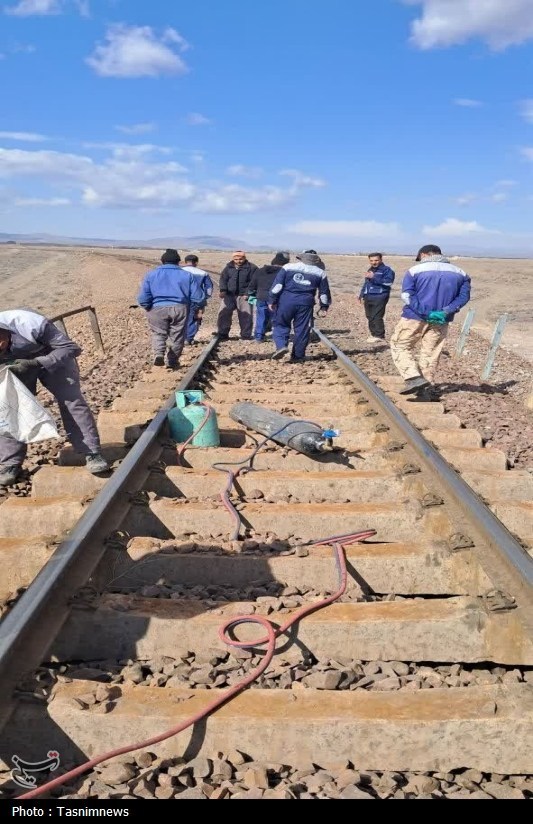 ارتباط در خط ریلی جنوب برقرار شد/بازسازی پل هفتدهانه راهآهن+تصاویر جنگ آمریکا و رژیم صهیونیستی علیه ایران , اخبار قم ,