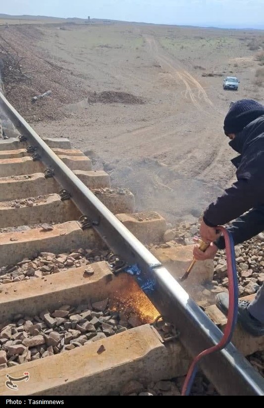 ارتباط در خط ریلی جنوب برقرار شد/بازسازی پل هفتدهانه راهآهن+تصاویر جنگ آمریکا و رژیم صهیونیستی علیه ایران , اخبار قم ,