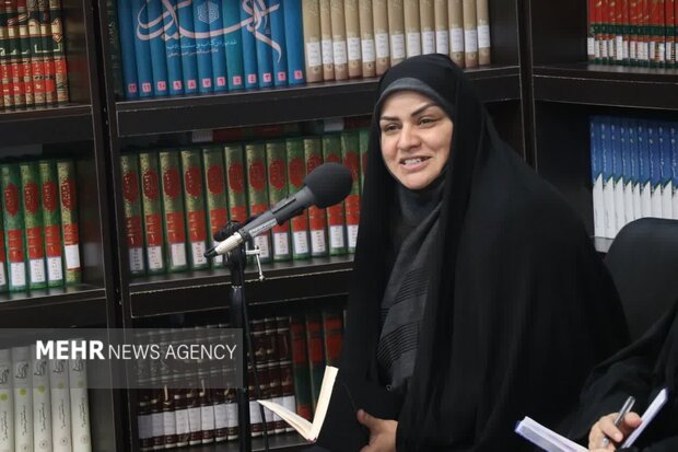 بازخوانی نقش بانوان از مبارزه با استعمار در هرمز تا مقاومت در خیابان بازخوانی نقش بانوان از مبارزه با استعمار در هرمز تا مقاومت در خیابان