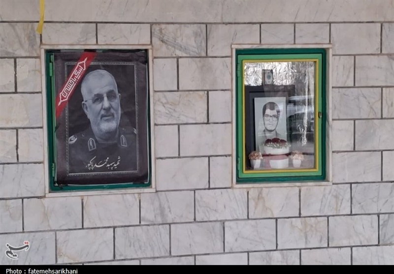 بزرگداشت فرمانده شهید سپاه/ دهسد خنداب مملو از جمعیت شد بزرگداشت فرمانده شهید سپاه/ دهسد خنداب مملو از جمعیت شد