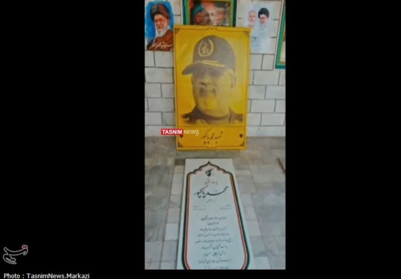 بزرگداشت فرمانده شهید سپاه/ دهسد خنداب مملو از جمعیت شد بزرگداشت فرمانده شهید سپاه/ دهسد خنداب مملو از جمعیت شد