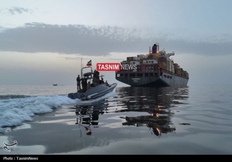 تصاویر اختصاصی تسنیم از توقیف کشتی کانتینری MSC اسرائیلی خلیج فارس , جنگ آمریکا و رژیم صهیونیستی علیه ایران ,