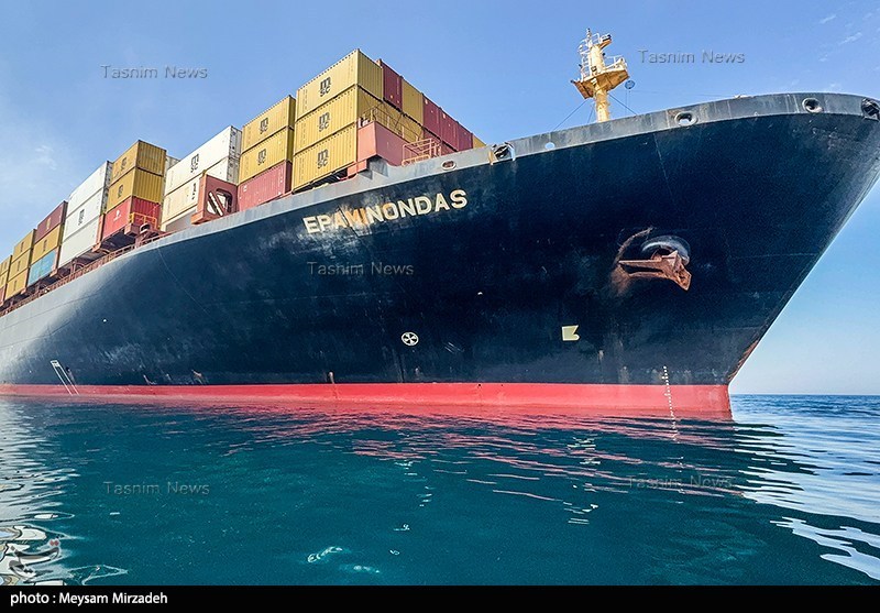 تصاویر جدید تسنیم از توقیف 2 کشتی کانتینربر اسرائیلی خلیج فارس , جنگ آمریکا و رژیم صهیونیستی علیه ایران ,