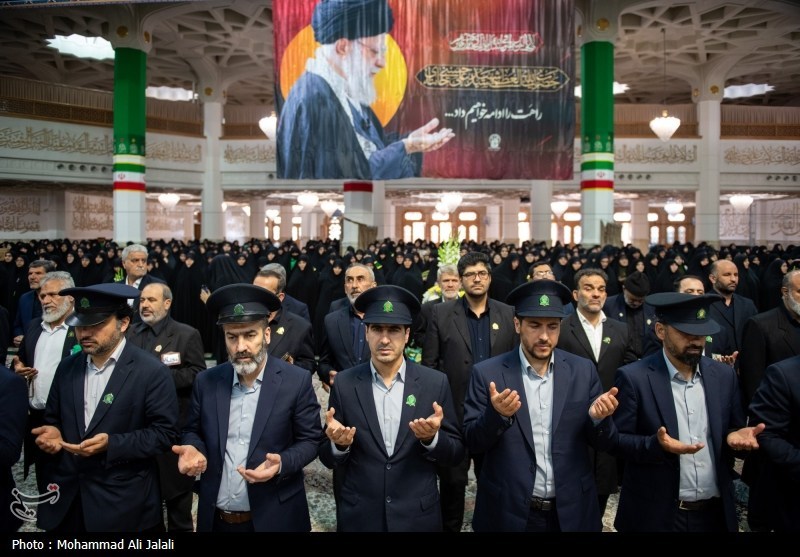 خطبهخوانی و آغاز دهه کرامت از حرم حضرت معصومه(س)+ عکس حضرت معصومه (س) , اخبار استان قم , دهه کرامت ,