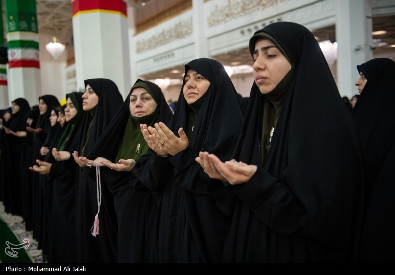 خطبهخوانی و آغاز دهه کرامت از حرم حضرت معصومه(س)+ عکس حضرت معصومه (س) , اخبار استان قم , دهه کرامت ,