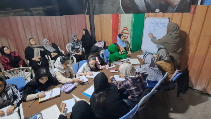 روایت معلمی در موکب؛ وقتی ریاضی هم نذر خدمت به وطن میشود روایت معلمی در موکب؛ وقتی ریاضی هم نذر خدمت به وطن میشود