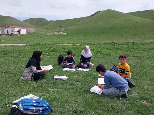 معلمانی که آینده ایران را میسازند معلمانی که آینده ایران را میسازند