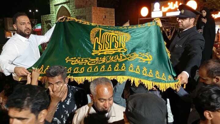 کاروان زیر سایه خورشید به جزیره هرمز رسید کاروان زیر سایه خورشید به جزیره هرمز رسید