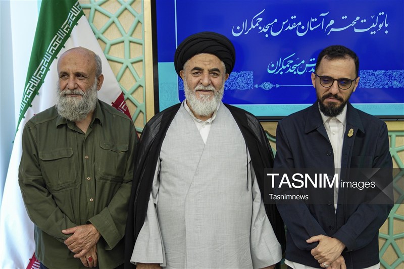 تأکید اساتید هنرهای تجسمی بر نقش هنر در تبیین معارف مهدوی+ عکس مسجد جمکران , اخبار استان قم , فرهنگ و هنر , هنرهای تجسمی ,