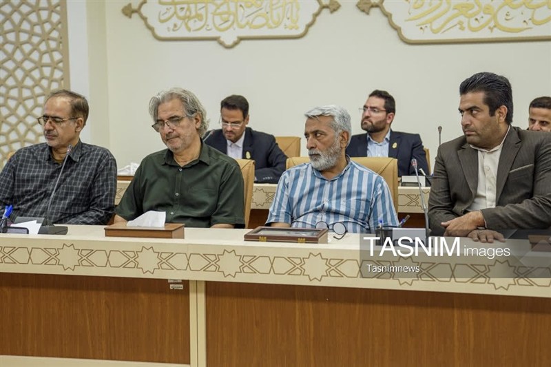 تأکید اساتید هنرهای تجسمی بر نقش هنر در تبیین معارف مهدوی+ عکس مسجد جمکران , اخبار استان قم , فرهنگ و هنر , هنرهای تجسمی ,