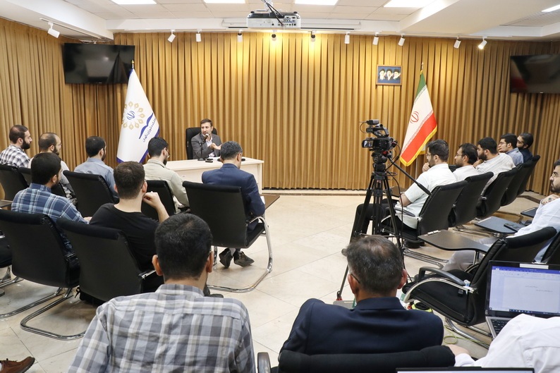 سیاستهای کلی نظام، نقشه راهِ عملیاتی برای ارتقای کیفیت تقنین هستند دکتر طحاننظیف: سیاستهای کلی نظام، نقشه راهِ عملیاتی برای ارتقای کیفیت تقنین هستند