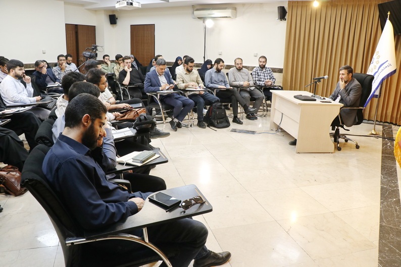 سیاستهای کلی نظام، نقشه راهِ عملیاتی برای ارتقای کیفیت تقنین هستند دکتر طحاننظیف: سیاستهای کلی نظام، نقشه راهِ عملیاتی برای ارتقای کیفیت تقنین هستند