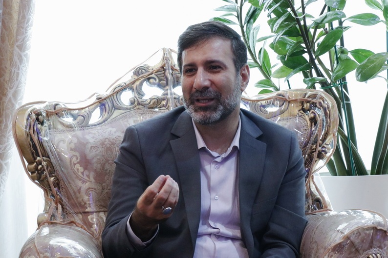 طحان نظیف: شناساندن شهدا حق اجتماعی نسلهای آینده است دکتر طحان نظیف: شناساندن شهدا حق اجتماعی نسلهای آینده است